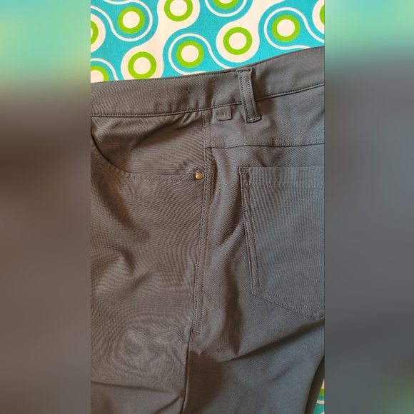 Lululemon ABC pants - Picture 3 of 5